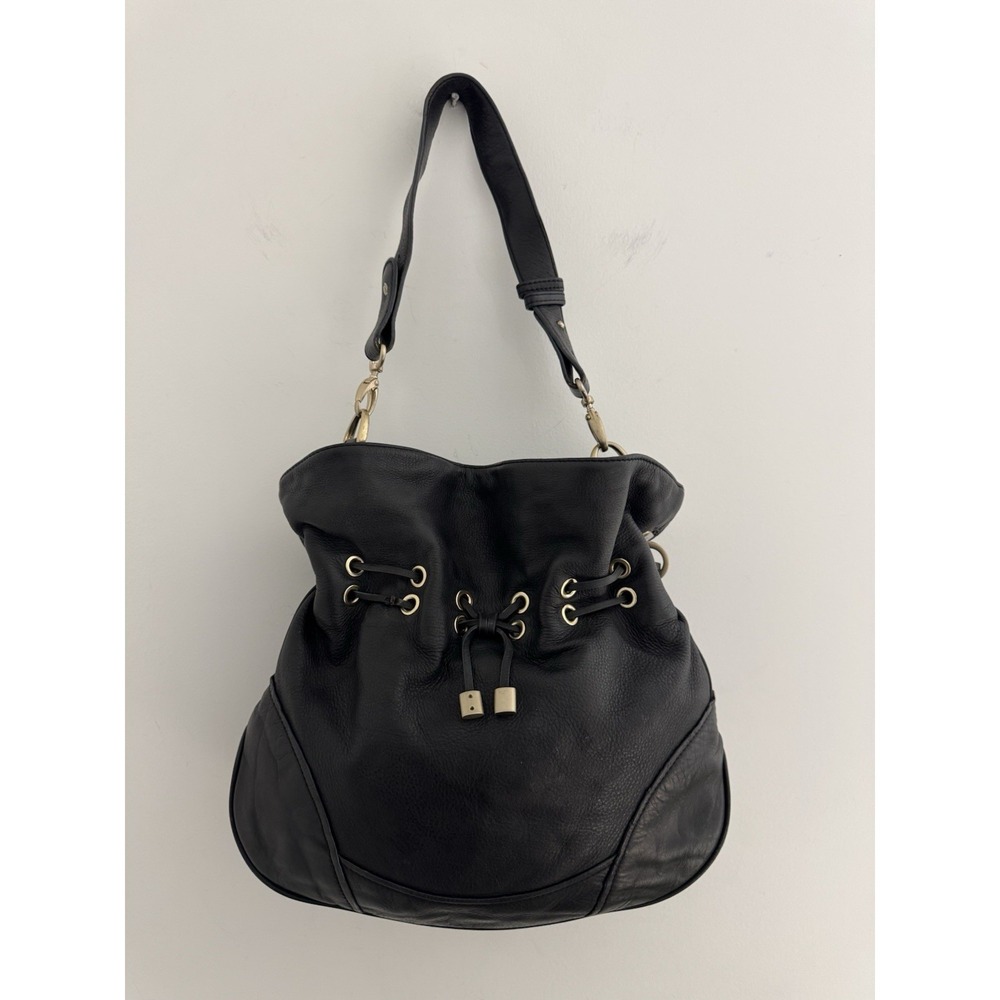 TAHARI BLACK LEATHER SHOULDER BAG